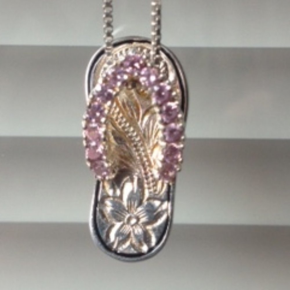 Pretty! 925 Silver Flip Flop w/Pink Beveled Rinestones